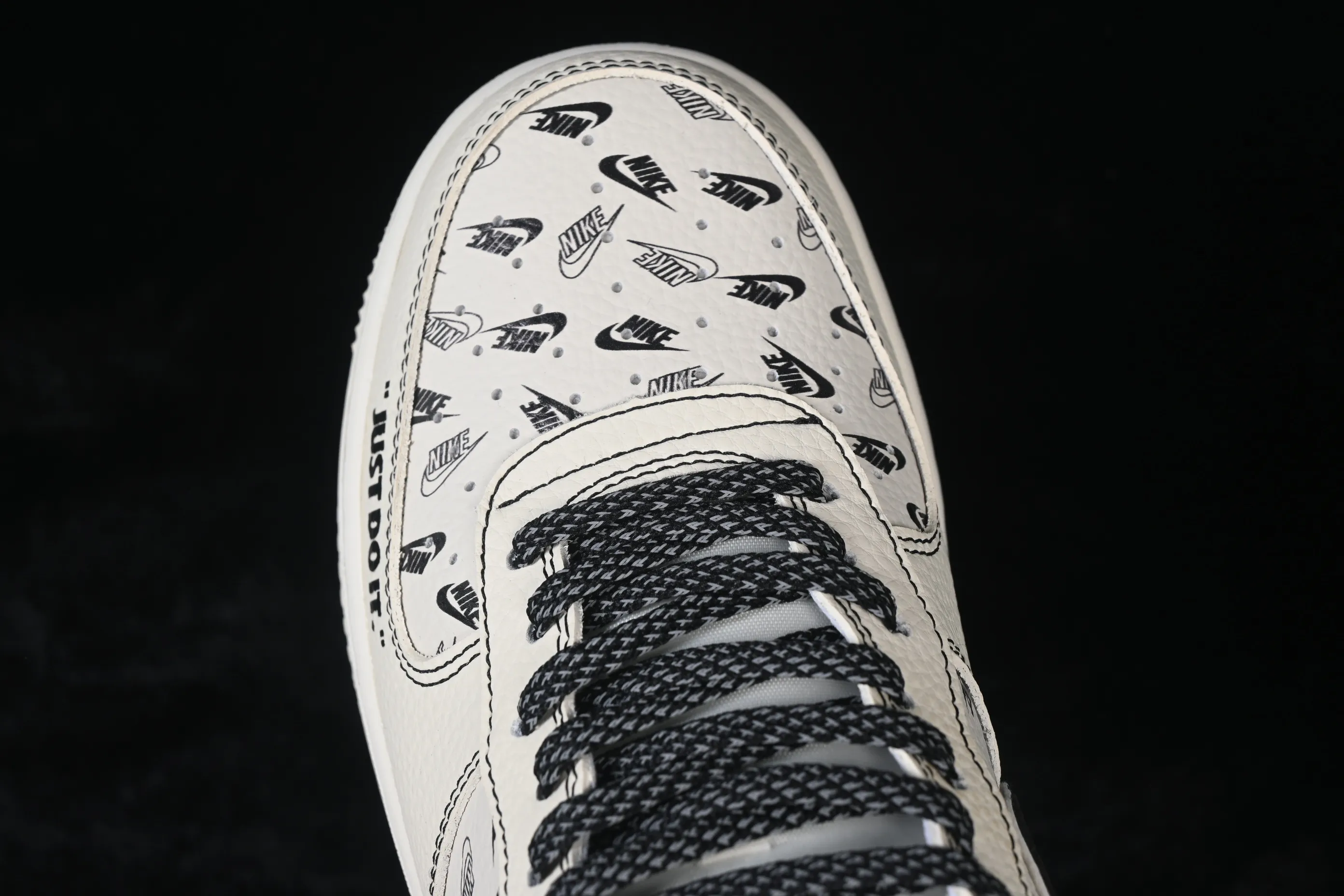 All Categories Nk Air Force 1 Air Force Series Nk Air Force 1 Low Air Force Low Nike Air Force 1'07 Low Silver Beige Black Print Air Force One Low Casual Shoes DF0188-109